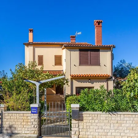 Maretic Apartment Medulin Exterior photo